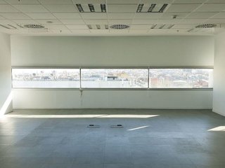 Oficina en alquiler en Porta en Barcelona