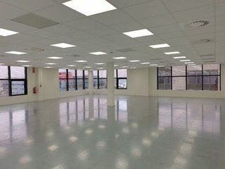 Oficina en alquiler en Zona Industrial en Prat de Llobregat, El