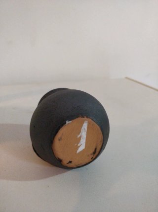 Jarrón de barro con espirales