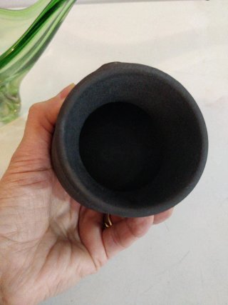 Jarrón de barro con espirales
