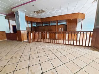 Local comercial en alquiler en Úbeda