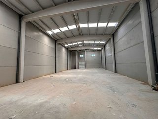 Nave industrial en alquiler en Zona Pueblo en Eliana (l´)