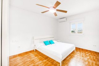 Chalet en venta en La Banda - Campo de Fútbol en Chiclana de la Frontera