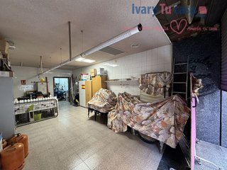 Local comercial en alquiler en Este en Castellón de la Plana