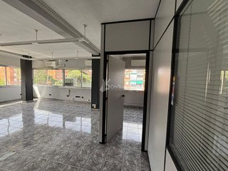Oficina en alquiler en Juan de la Cierva en Getafe