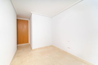 Piso en venta en Paus - Poligono San Blas en Alicante