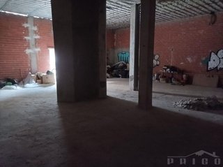 Local comercial en venta en AVE - Villimar en Burgos