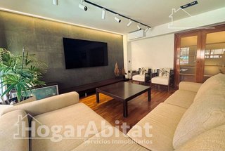 Piso en venta en Avda. de Abril. - 9 de octubre en Sagunto