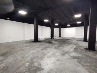 Local comercial en venta en Novelda
