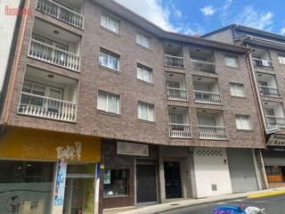 Piso en venta en Ordes