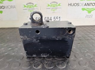 Renault 5010316438 bomba elevadora de kerax 102575