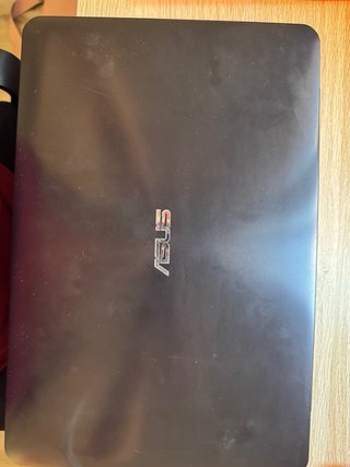 Portátil ASUS Plata y Negro