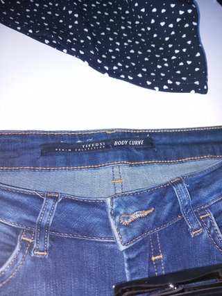 Conjunto: Camiseta, Pantalón y Cinturón