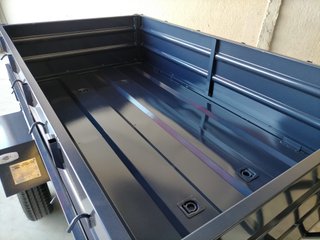 Remolque multiusos con rampas