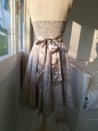 Vestido de fiesta plateado