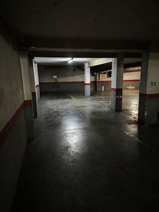 Garaje en alquiler en Eixample Nord – La Devesa en Girona
