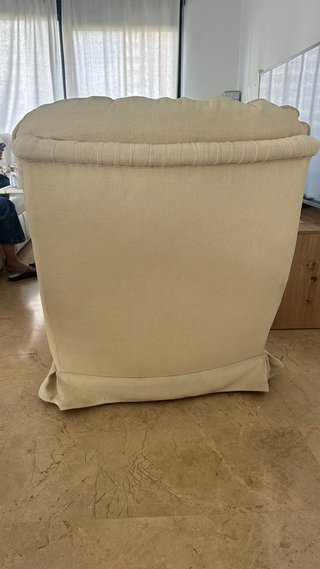 Sillón balancín beige tela