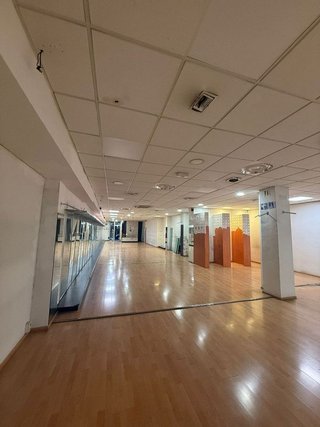Local comercial en alquiler en Centre en Sant Boi de Llobregat