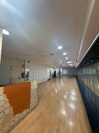 Local comercial en alquiler en Centre en Sant Boi de Llobregat