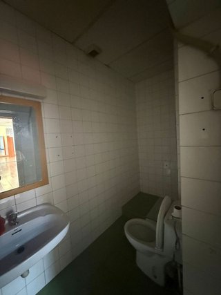 Local comercial en alquiler en Centre en Sant Boi de Llobregat
