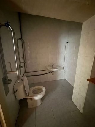 Local comercial en alquiler en Centre en Sant Boi de Llobregat