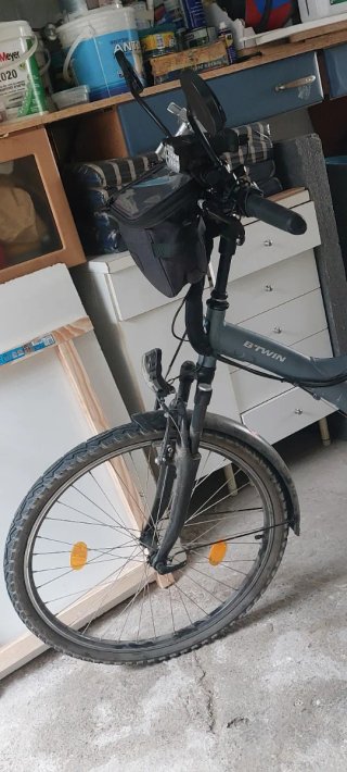 Bici da trekking elettrica Decathlon