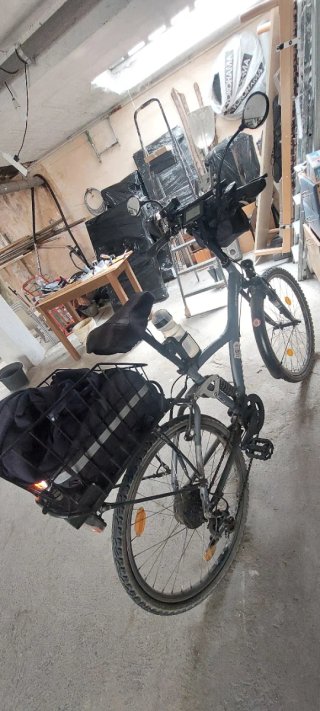 Bici da trekking elettrica Decathlon