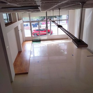 Local comercial en alquiler en As Travesas - Balaídos en Vigo