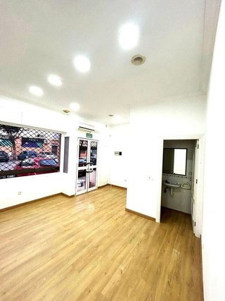 Local comercial en alquiler en Camas