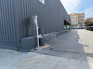 Nave industrial en alquiler en Novelda