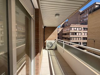 Piso en alquiler en Paseo Sagasta en Zaragoza