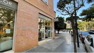 Local comercial en alquiler en Zona Avenida al Vedat en Torrent