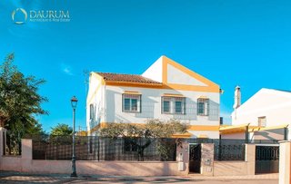 Chalet en venta en Espartinas