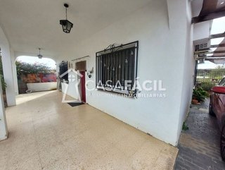 Chalet en venta en Picassent