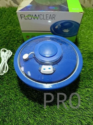 Bestway 58493 - Fuente Flotante Flowclear LED para