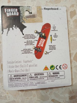 Lote 2 Patinetes Dedos Sports Skateboards