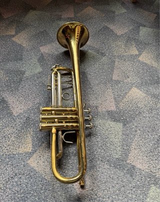 Trompeta Bach Stradivarius 37