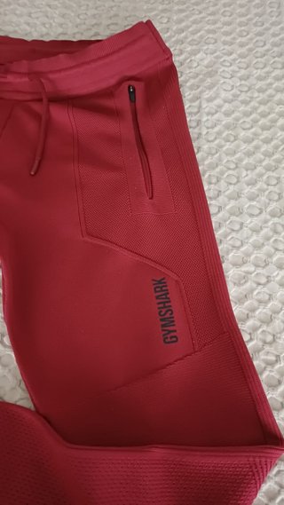Pantalón chándal Gymshark hombre burdeos