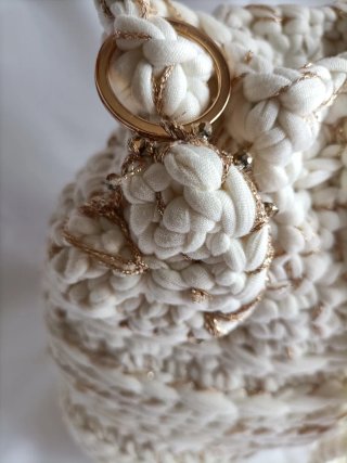 Borsetta a mano. Handmade