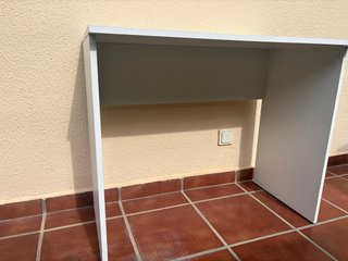 Escritorio pequeño blanco