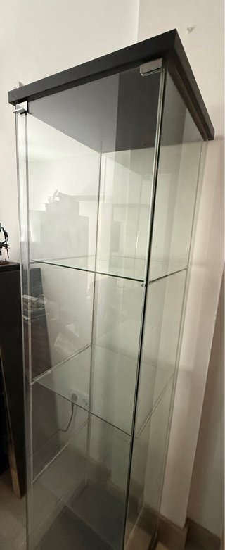Vitrina Ikea Detolf Cristal Negra