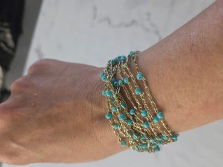 Collar hilo oro con turquesas