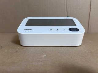Tensiómetro brazo automático OMRON X3 Comfort AFib