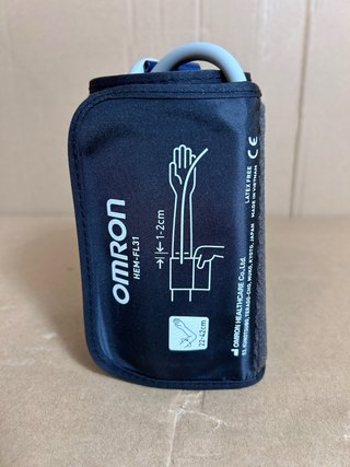 Tensiómetro brazo automático OMRON X3 Comfort AFib