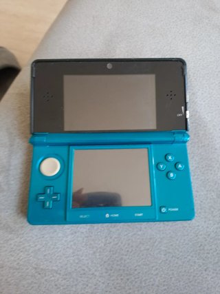 Nintendo 3DS Blu e Nero senza caricatore