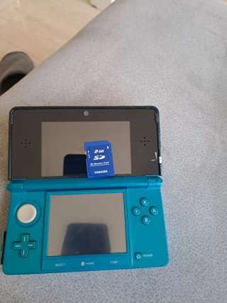 Nintendo 3DS Blu e Nero senza caricatore