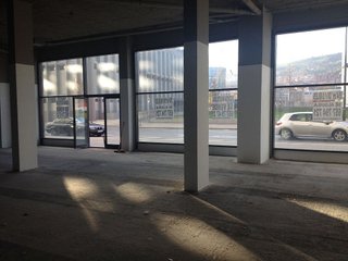 Local comercial en alquiler en San Pedro de Deusto-La Ribera en Bilbao
