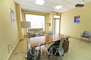 Local comercial en alquiler en Tomelloso