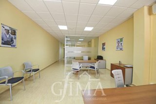 Local comercial en alquiler en Tomelloso