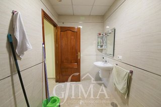 Local comercial en alquiler en Tomelloso